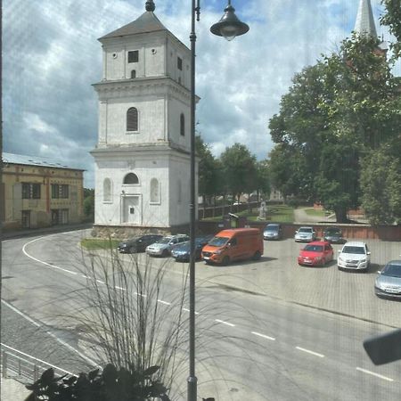 Bell Tower Apartment Плунге Экстерьер фото
