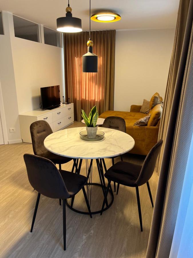 Bell Tower Apartment Плунге Экстерьер фото